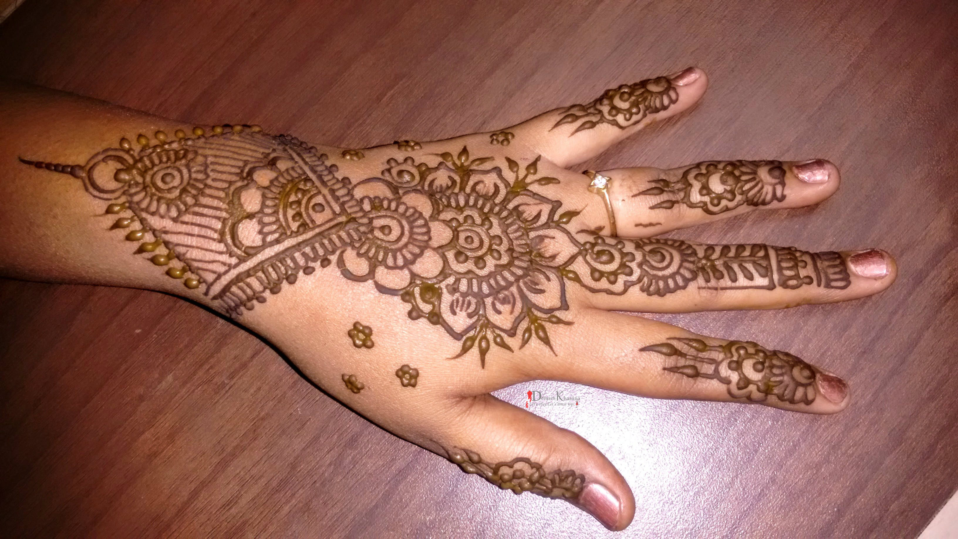 Simple Mehndi New Eid Designs For Hand