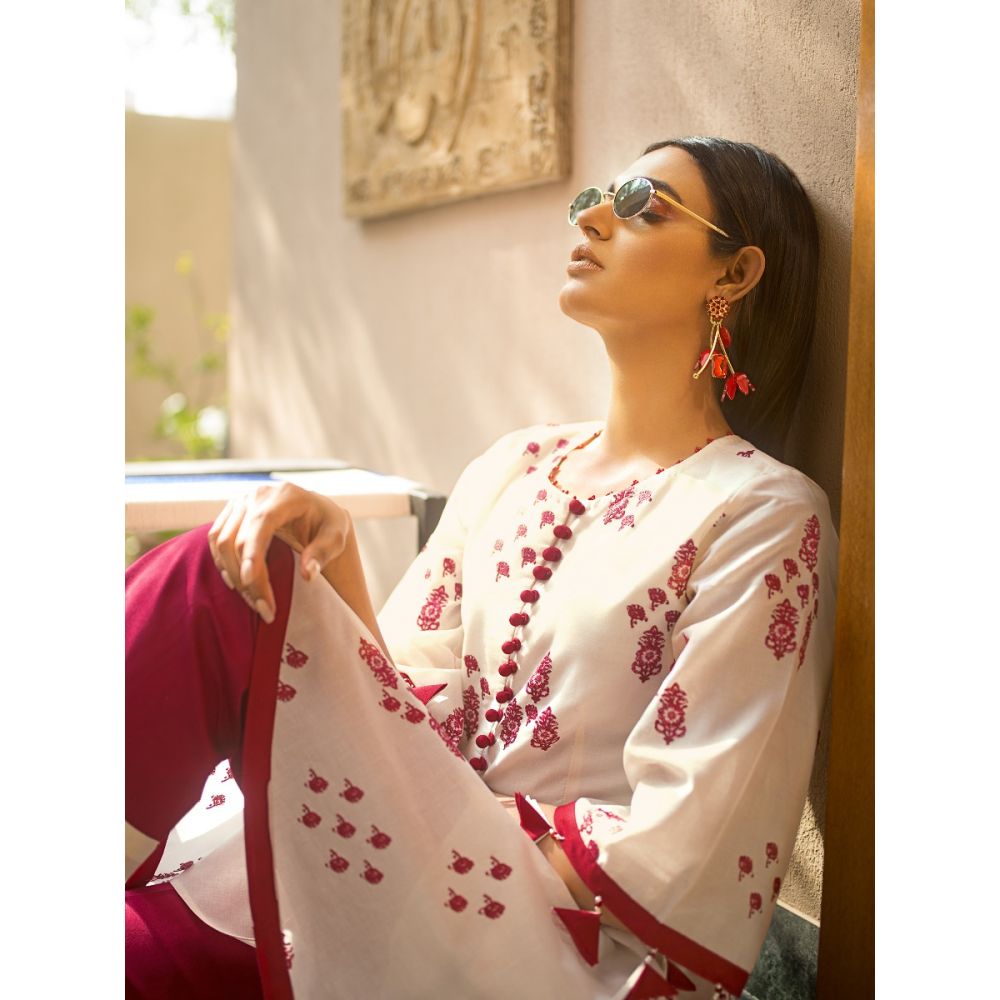 Gull Ahmed unstitch Eid Collection