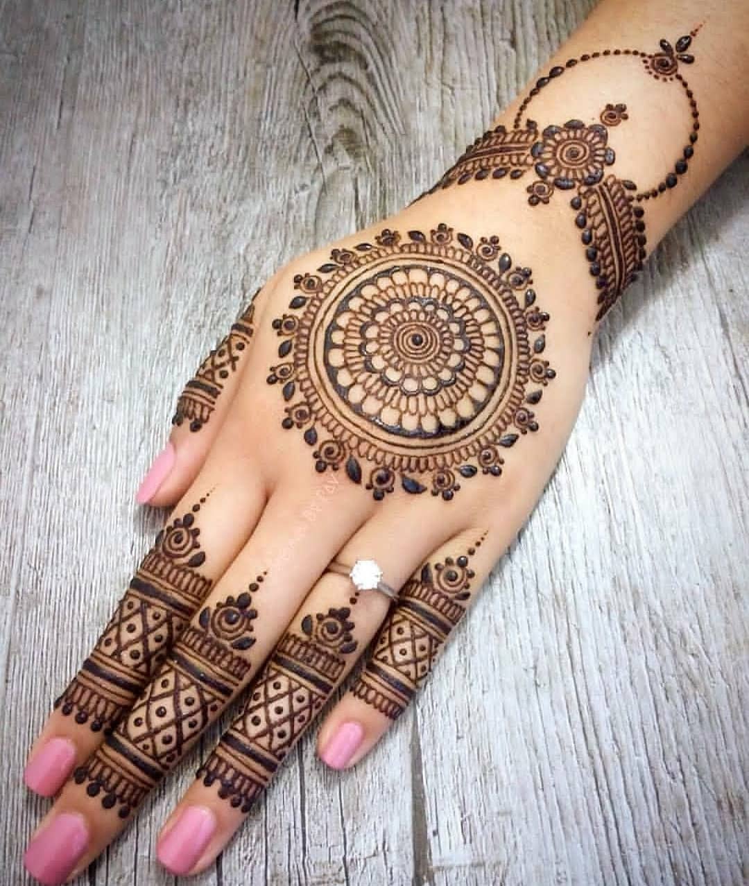 Henna mandala henna design
