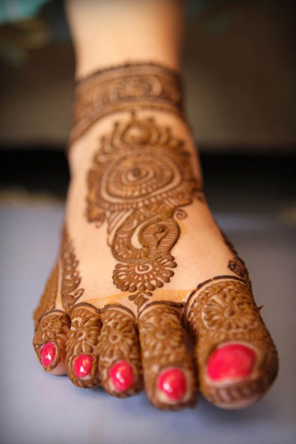 bridal foot mehndi design