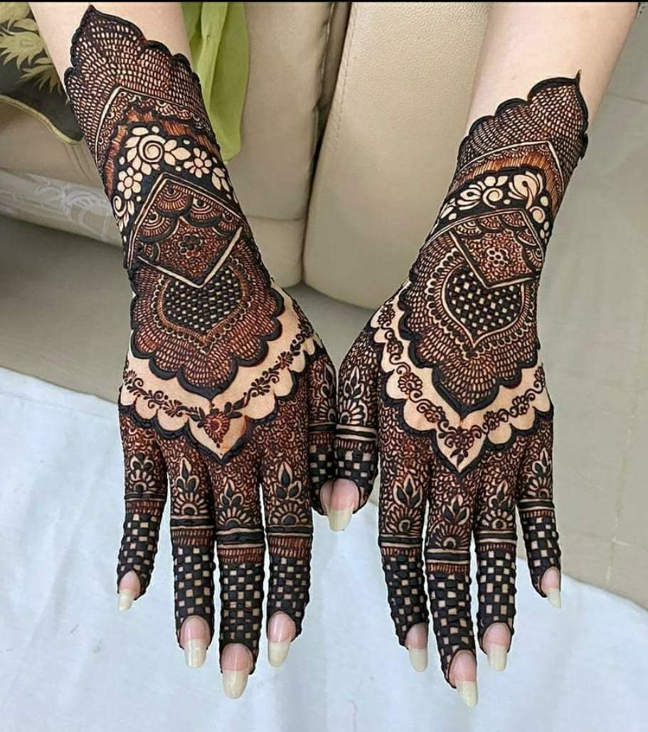 Front Hand Mehndi Design For Bridal