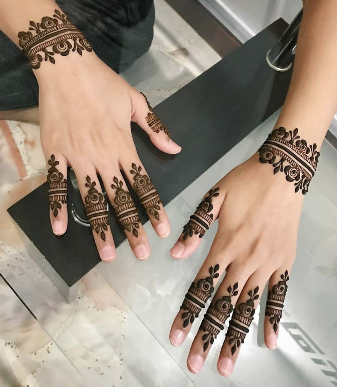 Simple Very Easy Mehndi Designs 2023 Images Download   Easy Mehndi Latest Design For Fingers 