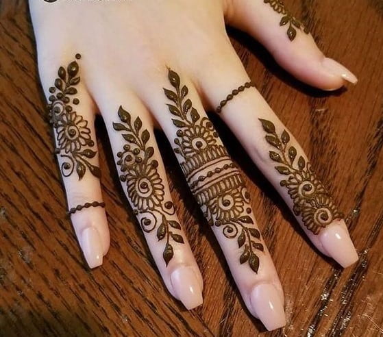 Finger Mehndi New style