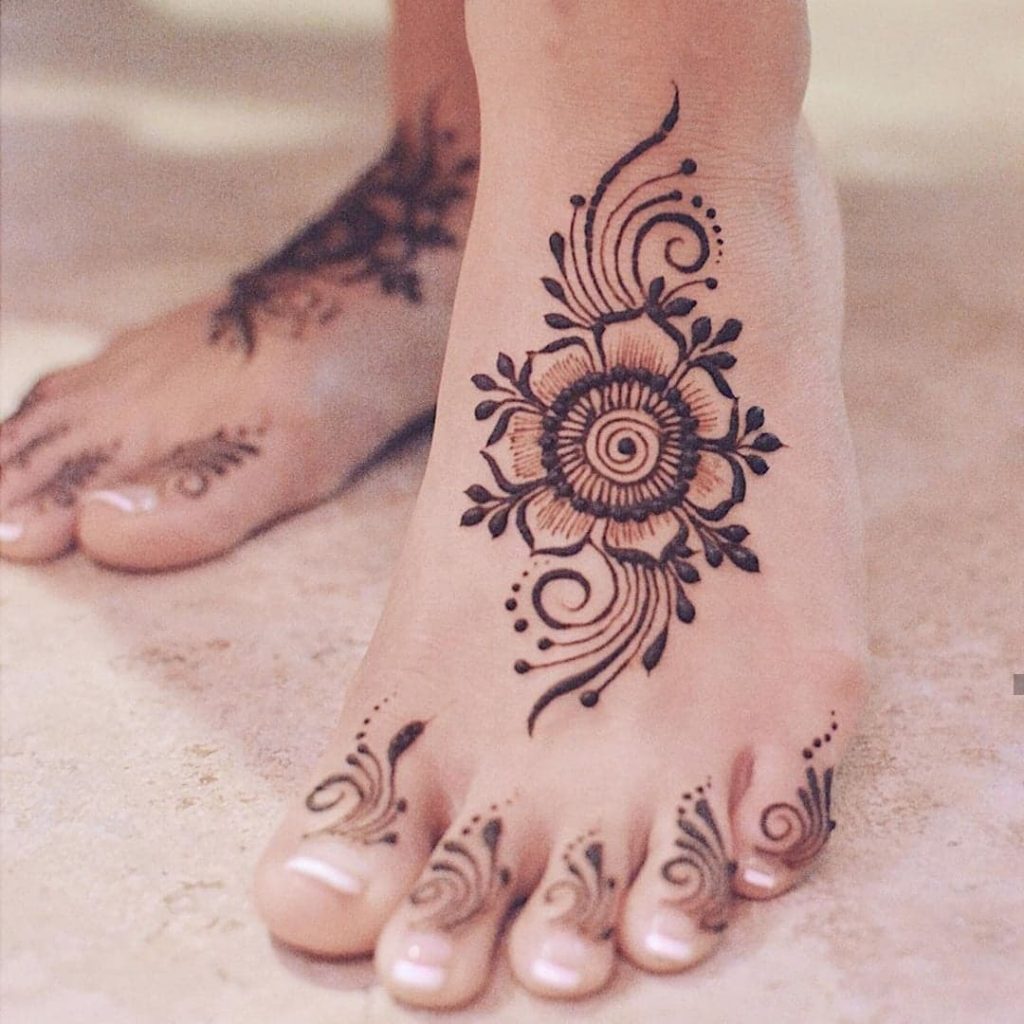 Simple And Easy Legs Mehndi Designs 2021 Download Images