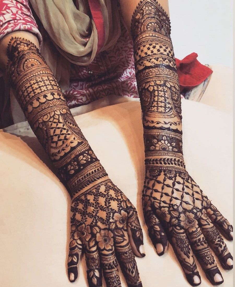 bridal mehndi design back hand