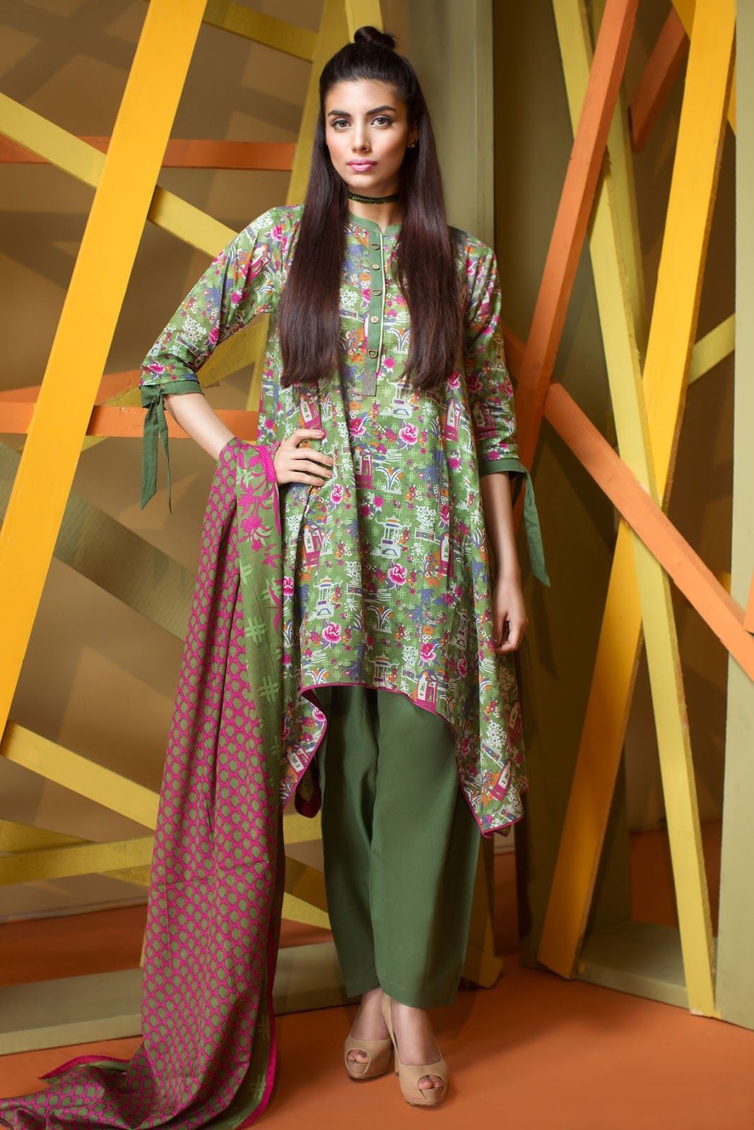 Latest & Stylish Ladies Shalwar Kameez Designs 2023 Images