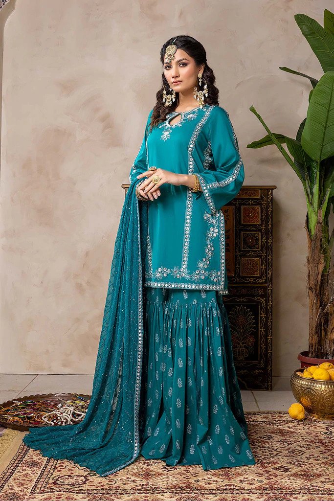 3 Pc Sequins Embroidered Lawn Suit