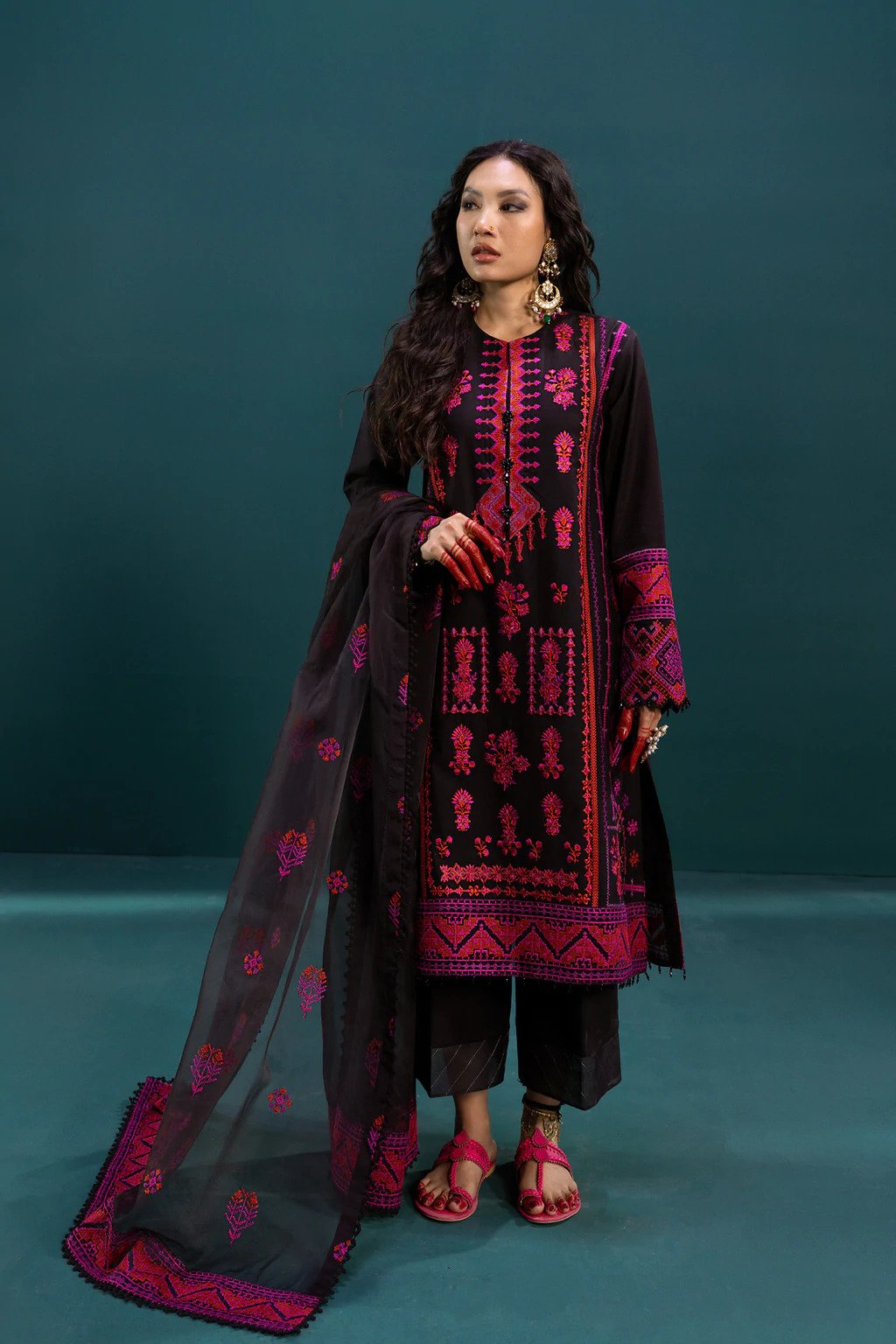 3Pc Suit Embroidered Lawn