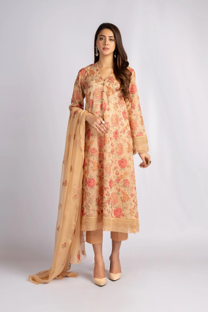 Embroidered Lawn Cambric 3 pc suit