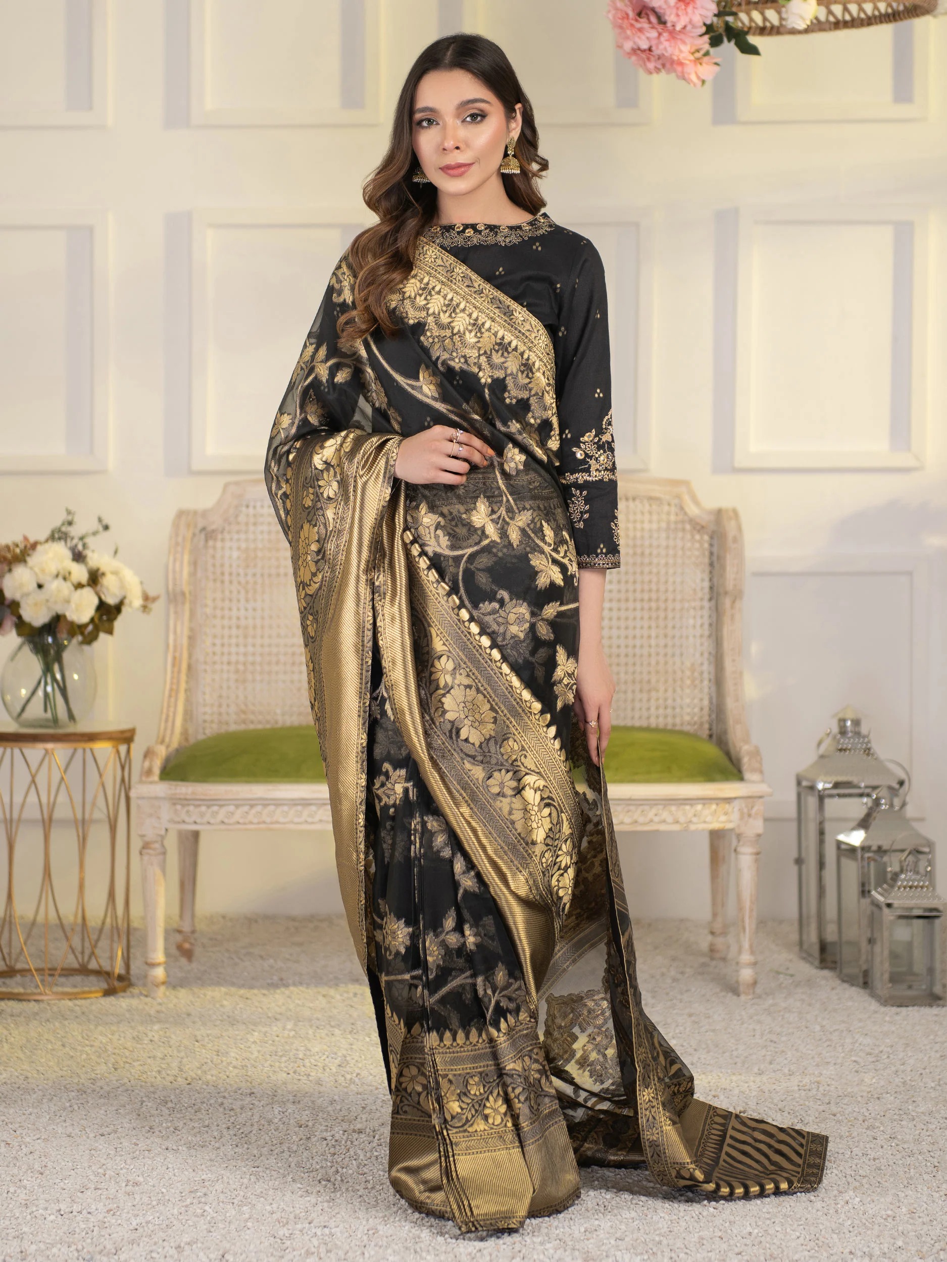 2 Piece Yarn Dyed Saree-Embroidered